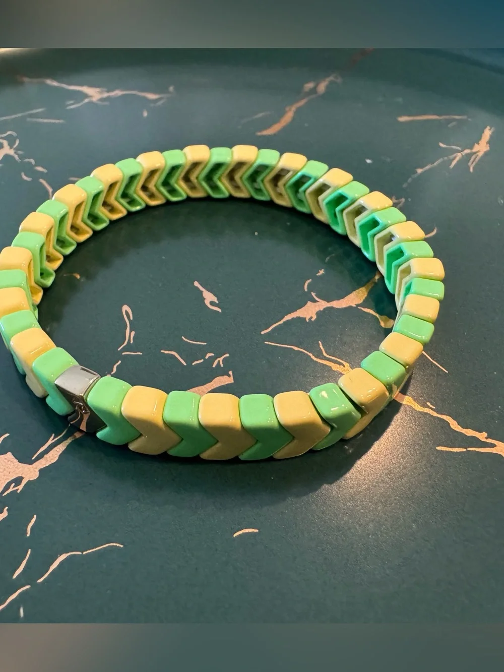 Roxanne Assoulin - Rainbow Brite Bit X Bit Arrow Colorful Stretch Bracelet